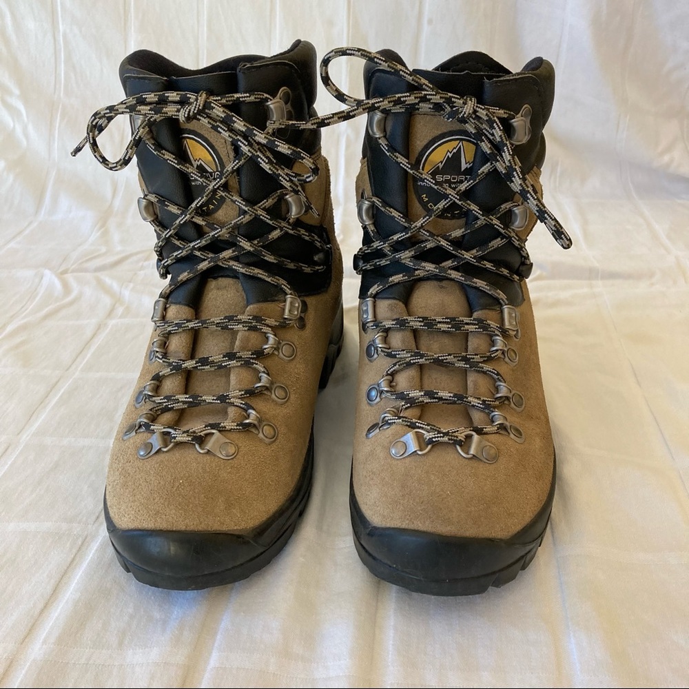 La Sportiva Glacier WLF wildland fire boots.  Women’s 8/Men’s 7 EU 39.5